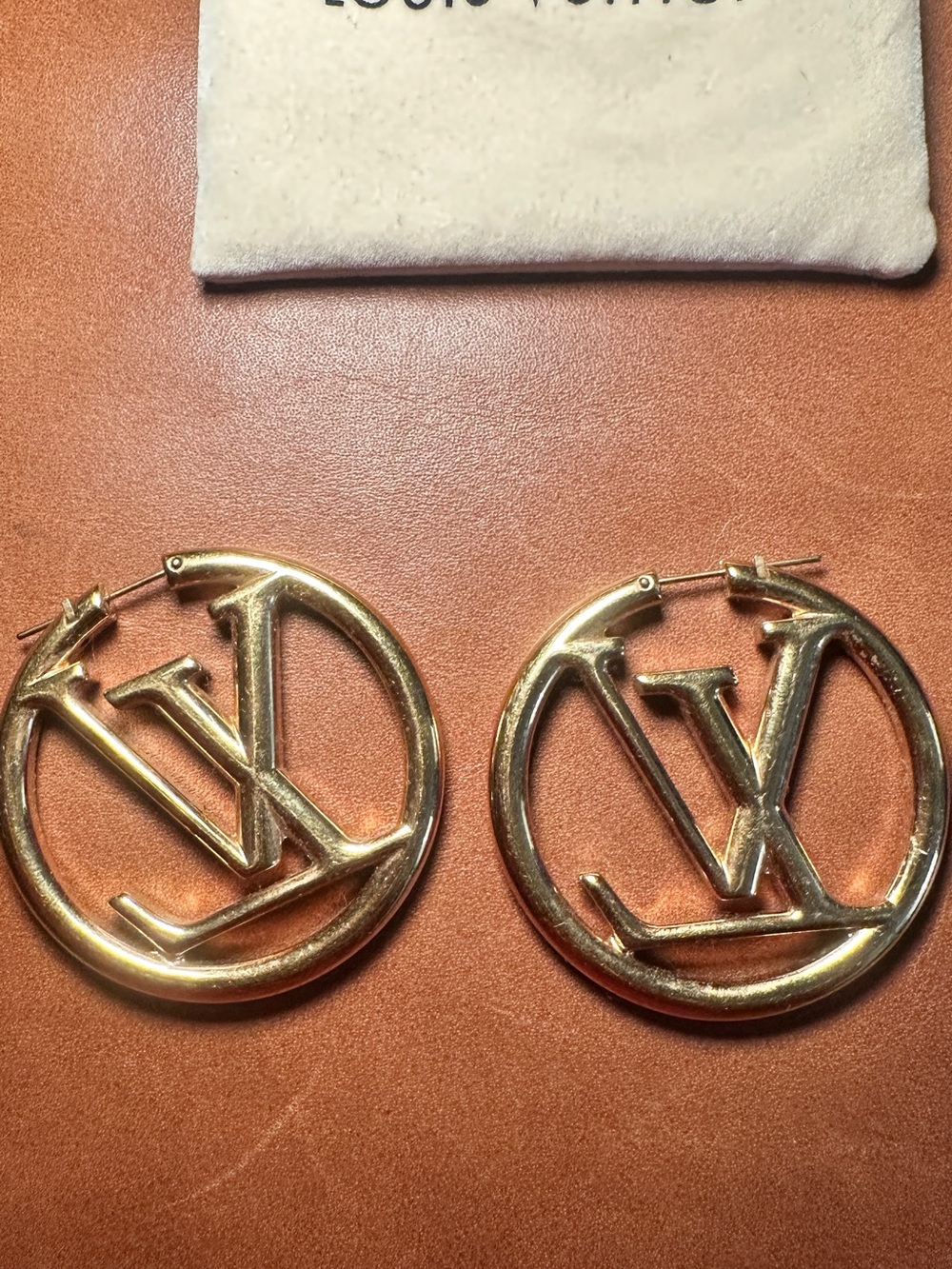 Louis Vuitton Gold-tone Louise Logo Hoop Earrings - Picture 5 of 6